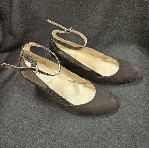 Bandolino wedge heels in brown - Picture 2 of 5